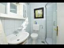 Apartamenty Kata - 100m from sea: A1(4+1) Seget Vranjica - Riwiera Trogir  - Apartament - A1(4+1): łazienka z WC