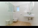 Apartamenty Bosiljka - by the sea: A1(5), A2(5), SA3(2) Sevid - Riwiera Trogir  - Apartament - A1(5): łazienka z WC