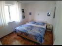 Apartamenty Jak - 10m from the sea: A(4+2) Sevid - Riwiera Trogir  - Apartament - A(4+2): sypialnia