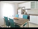 Apartamenty Garden - sea view: A1(4) Sevid - Riwiera Trogir  - Apartament - A1(4): kuchnia z jadalnią