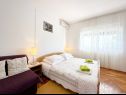 Apartamenty Kaza - 50m from the beach with parking: A1(2), A2(2), A3(6) Trogir - Riwiera Trogir  - Apartament - A1(2): sypialnia