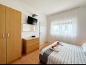 Apartamenty Kaza - 50m from the beach with parking: A1(2), A2(2), A3(6) Trogir - Riwiera Trogir  - Apartament - A2(2): sypialnia