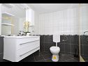 Apartamenty Irvin - sweet apartment : A1(5) Trogir - Riwiera Trogir  - Apartament - A1(5): łazienka z WC