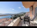 Apartamenty Pery - 2 bedroom sea view apartment: A1(4+1) Trogir - Riwiera Trogir  - Apartament - A1(4+1): balkon