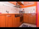 Apartamenty Mare - near city center A1 (4+1), A2 (2+1), A3 (2+1) Trogir - Riwiera Trogir  - Apartament - A1 (4+1): kuchnia