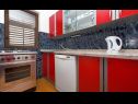 Apartamenty Bepoto- family apartment with terrace A1(4+1) Trogir - Riwiera Trogir  - Apartament - A1(4+1): kuchnia