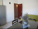 Apartamenty Deni - 30 m from sea: A2(4+1), A3(4+2) Vinisce - Riwiera Trogir  - Apartament - A3(4+2): pokój dzienny