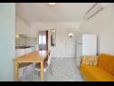 Apartamenty Josi - 150 m from sea: A1(4+1), A2(4+1), A4(4+1) Vinisce - Riwiera Trogir  - Apartament - A1(4+1): pokój dzienny