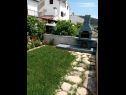 Dom wakacyjny More - garden shower: H(10+2) Vinisce - Riwiera Trogir  - Chorwacja  - komin