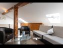Apartamenty Tiho - 10m from the beach: SA1 potkrovlje(2+1), A2 1. kat(4+1) Preko - Wyspa Ugljan  - Studio apartament - SA1 potkrovlje(2+1): interier