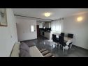 Apartamenty Ivo - 500 m to sandy beach: A1(2+2), A2(6+2), SA3(2+1) Ljubac - Riwiera Zadar  - Apartament - A1(2+2): pokój dzienny