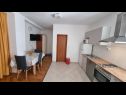 Apartamenty Ivo - 500 m to sandy beach: A1(2+2), A2(6+2), SA3(2+1) Ljubac - Riwiera Zadar  - Studio apartament - SA3(2+1): kuchnia z jadalnią