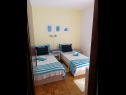 Apartamenty Vlatkica - 10 m from beach: A1 Vlatkica(4), A2 Lea(4) Maslenica - Riwiera Zadar  - Apartament - A1 Vlatkica(4): sypialnia