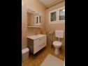 Dom wakacyjny Old Town - great location: H(6+2) Nin - Riwiera Zadar  - Chorwacja  - H(6+2): łazienka z WC