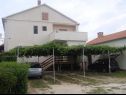 Apartamenty Slava - private parking: A1(6+1) Nin - Riwiera Zadar  - dom
