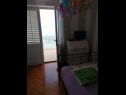 Apartamenty Andri - 5 m from the beach : A1(4), A2-donji(2+2) Petrcane - Riwiera Zadar  - Apartament - A1(4): sypialnia