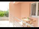 Apartamenty Rina-next to the beach with free parking: A1(2+2), A2(2+2), A3-sa balkonom (2+2), A4 - sa balkonom (2+2), A5 - s pogledom na more(2+1) Razanac - Riwiera Zadar  - Apartament - A3-sa balkonom (2+2): balkon