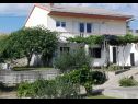 Apartamenty JoPek - sea view; SA1(2+1) Rtina - Riwiera Zadar  - dom