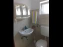 Apartamenty JoPek - sea view; SA1(2+1) Rtina - Riwiera Zadar  - Studio apartament - SA1(2+1): łazienka z WC