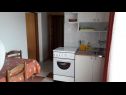 Apartamenty Anna - peaceful and quiet: A2(4+1), A3(3) Sabunike - Riwiera Zadar  - Apartament - A3(3): kuchnia z jadalnią