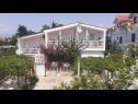 Apartamenty Dobri - 500 m from beach: A5(2), A4(2+2), A3(2+2), A2(2+2), A6(2+1) Sabunike - Riwiera Zadar  - Apartament - A6(2+1): dom