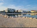 Apartamenty Mare - 20 m from beach: A1(4+4), A2(2+2), A3(2+2) Sukosan - Riwiera Zadar  - plaża