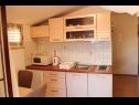Apartamenty Nenad - with pool; A1(4+1), A2(4+1), SA3(3), SA4(3), A5(2+2) Vrsi - Riwiera Zadar  - Studio apartament - SA3(3): kuchnia