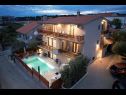 Apartamenty Suza - relaxing & beautiful: A1(2+2), A2(4+2) Zadar - Riwiera Zadar  - dom