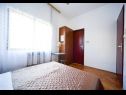 Apartamenty Ivan Z3 - only for family: A1(6)   Zadar - Riwiera Zadar  - Apartament - A1(6)  : sypialnia