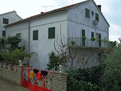 Apartamenty Jadra - with terrace : A1(4+1) Biograd - Riwiera Biograd 