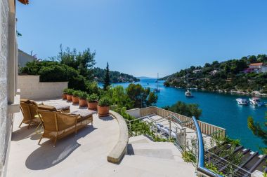 Dom wakacyjny Villa Victoria - beachfront luxury: H(10+1) Bobovisca - Wyspa Brac  - Chorwacja 