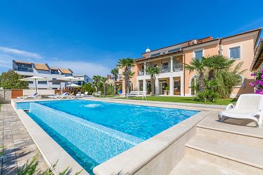 Apartamenty Fimi- with swimming pool A1 Blue(2), A2 Green(3), A3 BW(4) Medulin - Istria 