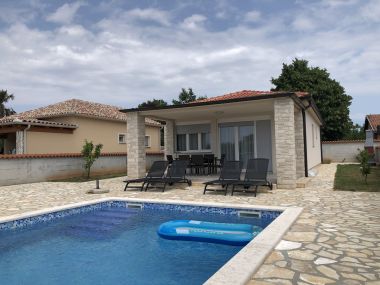 Dom wakacyjny LjubaV - with pool : H(4) Medulin - Istria  - Chorwacja 