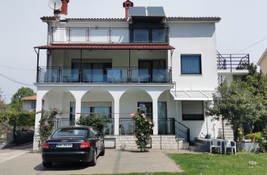 Apartamenty Tomy - with free parking: A1(4), A2(4) Medulin - Istria 