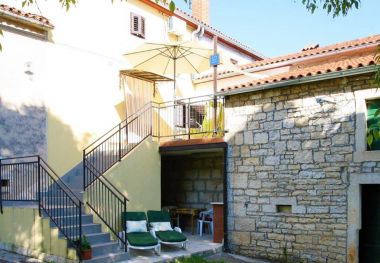 Dom wakacyjny BoSi - free parking H(2+2) Sinozici - Istria  - Chorwacja 