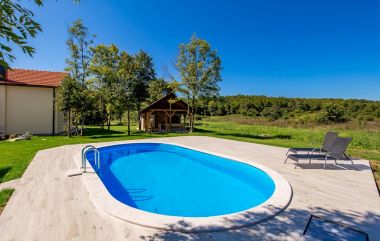  Green house - outdoor pool & BBQ: H(6+2) Plaski - Kontynentalne Chorwacja - Chorwacja 