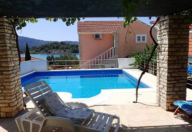 Dom wakacyjny Gradina 1 - private pool: H(10+2) Zatoka Gradina (Vela Luka) - Wyspa Korcula  - Chorwacja 