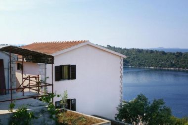 Apartamenty Mari - amazing sea view: A1(4+1), A2(4+1) Zatoka Karbuni (Blato) - Wyspa Korcula  - Chorwacja 