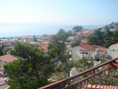 Apartamenty i pokoje Roza - 200 m from sea : A1(5), A2(4+2), R1(2), R2(2) Baska Voda - Riwiera Makarska 
