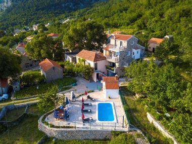 Dom wakacyjny Tonci - comfortable & surrounded by nature: H(8+2) Tucepi - Riwiera Makarska  - Chorwacja 