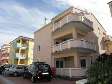 Apartamenty Sab - 40 m from beach: A1(4+2), A5(4+2), A2(4+2) Povljana - Wyspa Pag 