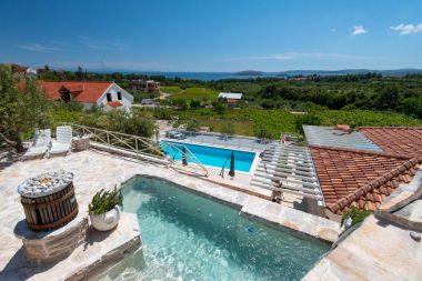 Dom wakacyjny Three holiday homes: H1 Azur (4), H2 Wood (4), H3 Ston (4+2) Orebic - Półwysep Peljesac  - Chorwacja 