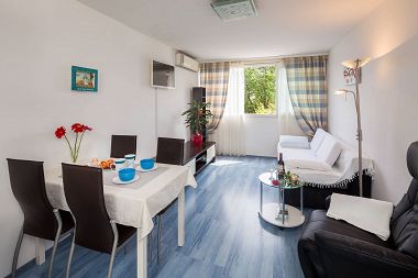 Apartamenty Dragica 1 - cozy flat : A1(3) Split - Riwiera Split 