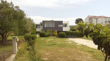 Apartamenty Fuzi - 50 m from sea: A1(2+1), SA4(2) Bibinje - Riwiera Zadar 