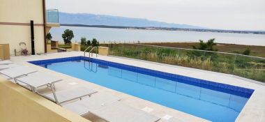 Apartamenty Dragi - with pool: A2(4), A3(4), A4(4), A6(2) Nin - Riwiera Zadar 