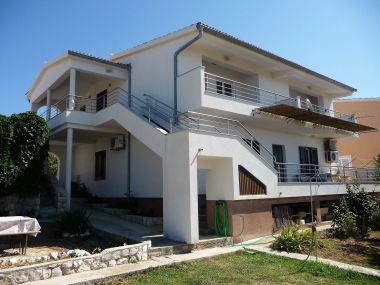 Apartamenty Marietta - sea view: A1(2+2), A2(2+2) Rtina - Riwiera Zadar 