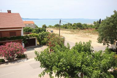 Apartamenty Ranka - 100 m from sea: SA1(2+1), A2(5) Zadar - Riwiera Zadar 