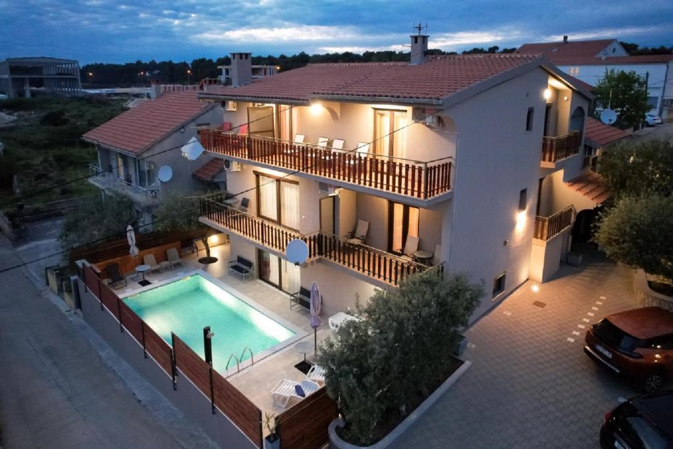 Apartamenty Suza - relaxing & beautiful: A1(2+2), A2(4+2) Zadar - Riwiera Zadar 